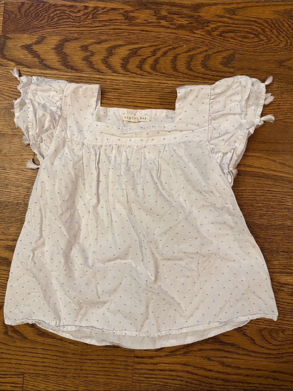 Copper Key White Eyelet Top with Pale Blue Dot Accents size Small